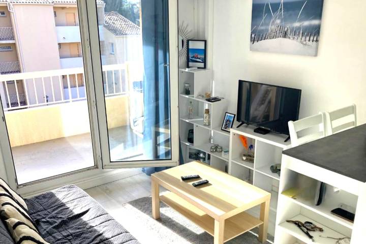 Studio pour 4 personnes, avec balcon et piscine - 1