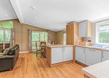 Chalet for 6 People in Alton Towers, West Midlands, Photo 4