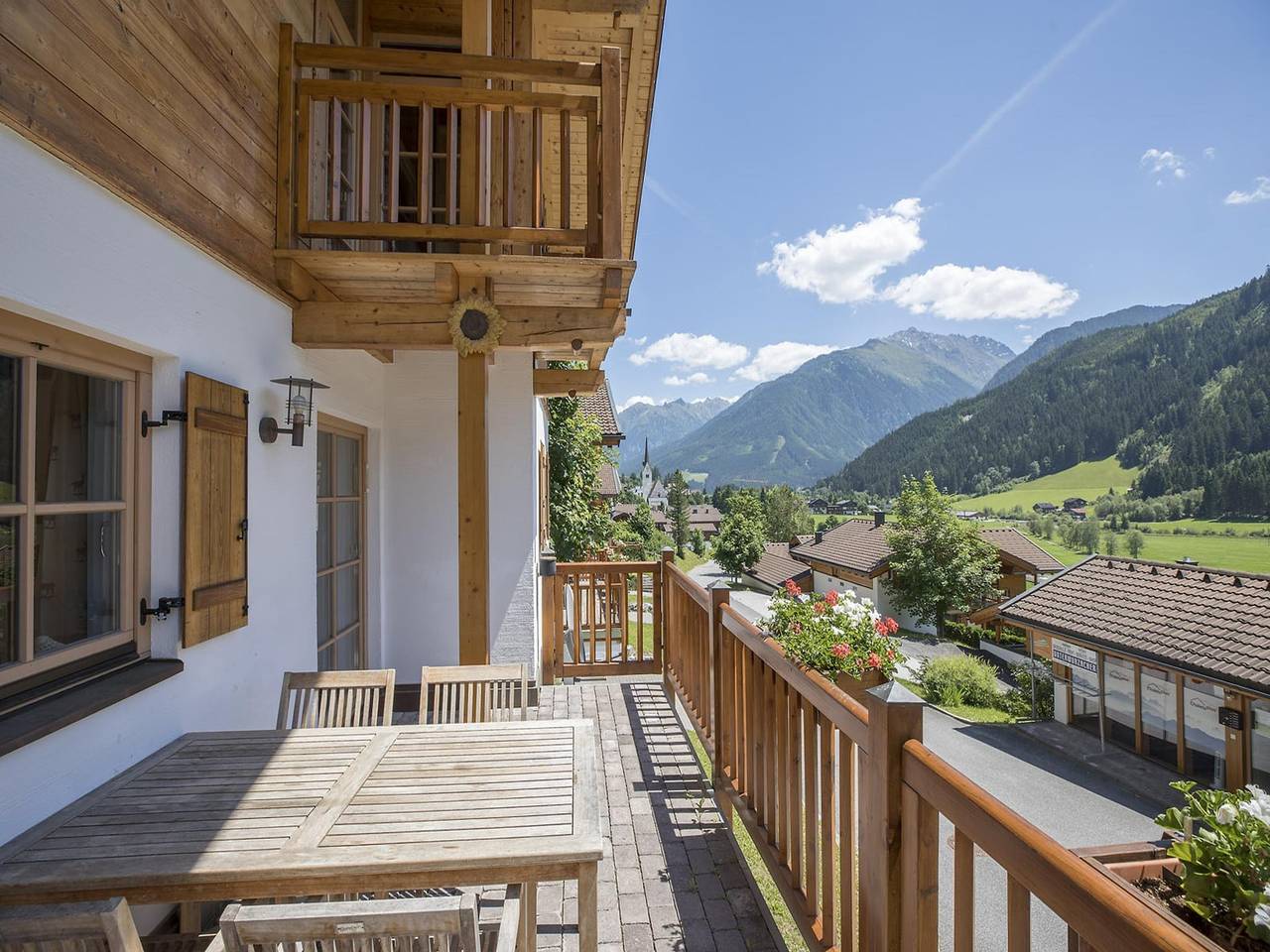 Chalet in Königsleiten mit Pool & Skibus in Pinzgau