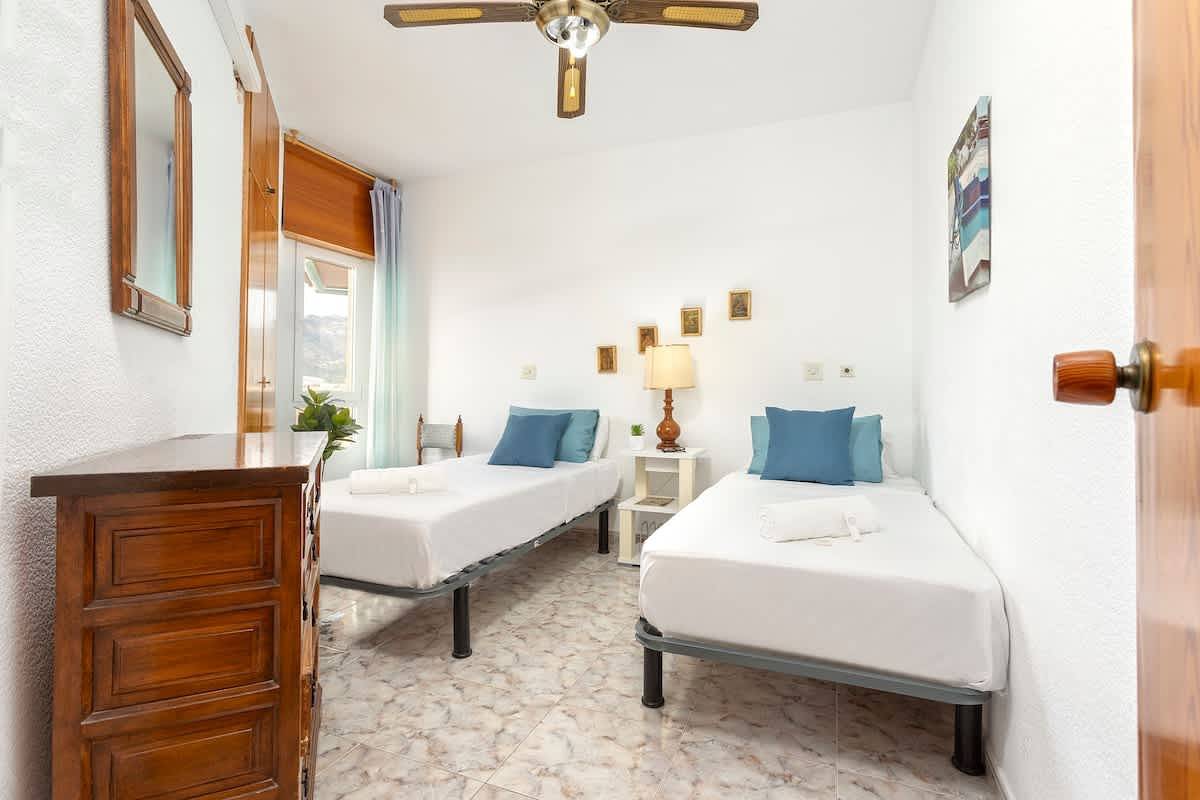Apartamento entero, Apartamento de vacaciones para 4 personas con balcón/terraza in Playa Puerta del Mar, Almuñecar