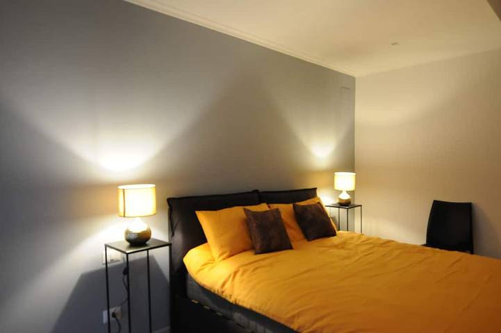 Ganze Wohnung, Apartment in Trastevere mit kostenlosem 1GBs Glasfaser-WLAN, Klimaanlage, ausgestattete Küche, 2 Balkone in Rom, Rom Provinz