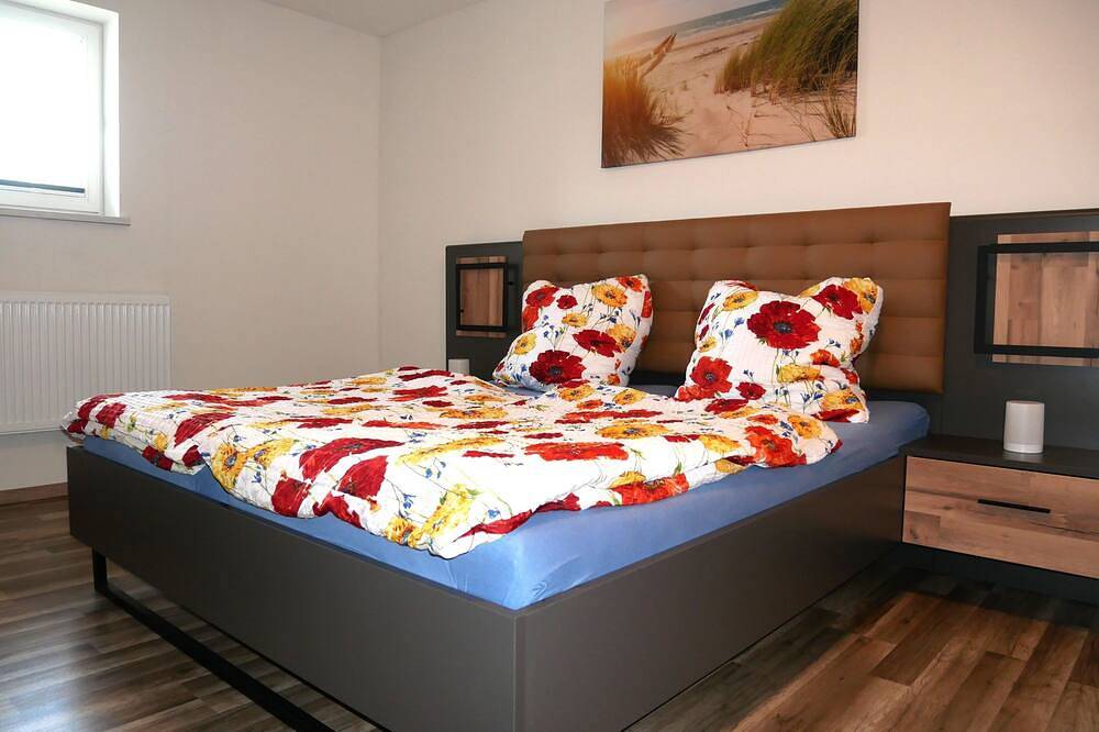 Entire apartment, Apartment Neeberg in a quiet location with barbecue and garden - vacation apartment in Neeberg, Krummin