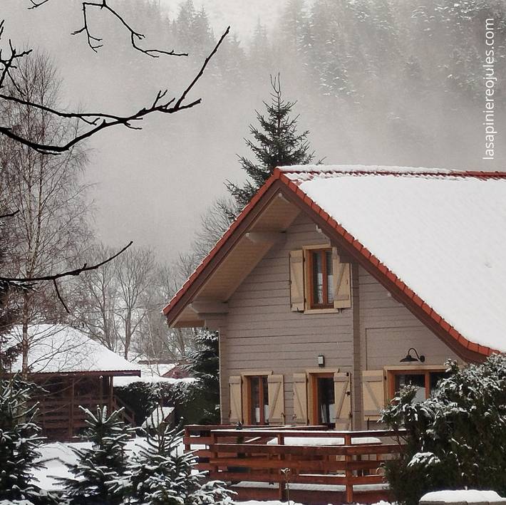 Gîte pour 5 personnes, avec terrasse et jardin