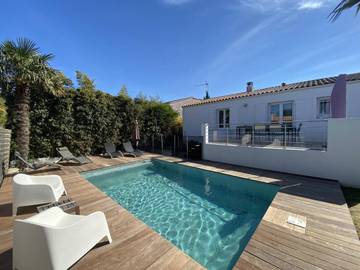 Cottage pour 6 personnes, avec piscine ainsi que jardin et terrasse dans Plage de la Cible