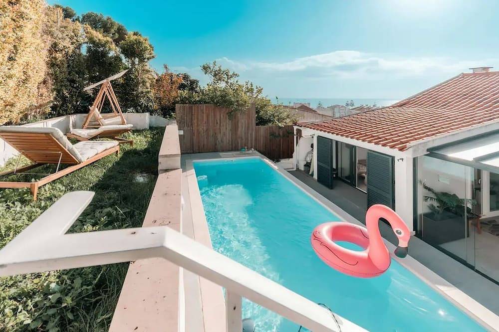 2 Private Pools, Ocean-View, Beach, Nintendo & Bbq in Parede, Carcavelos e Parede
