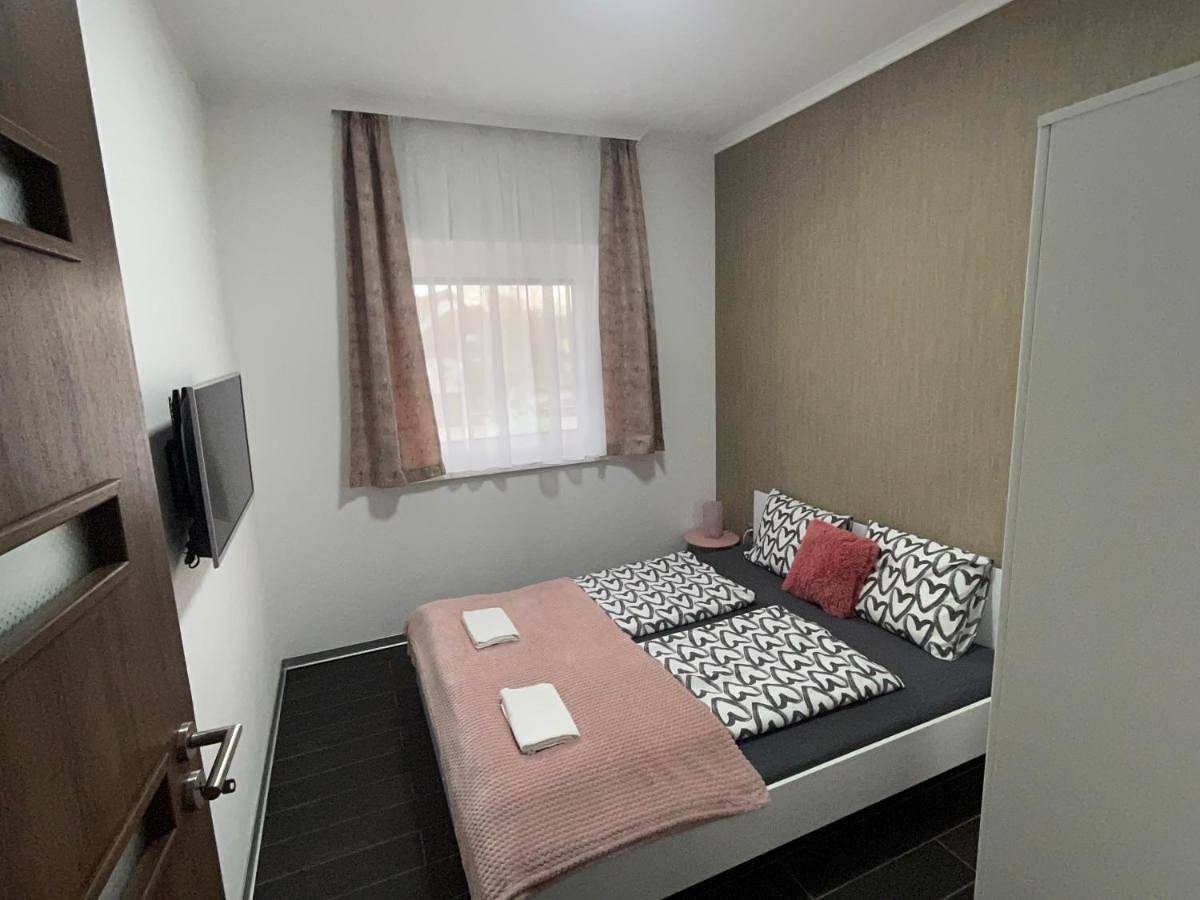 Ganze Wohnung, Sweet Home Apartman in Balatonszarszo, Plattensee Südufer
