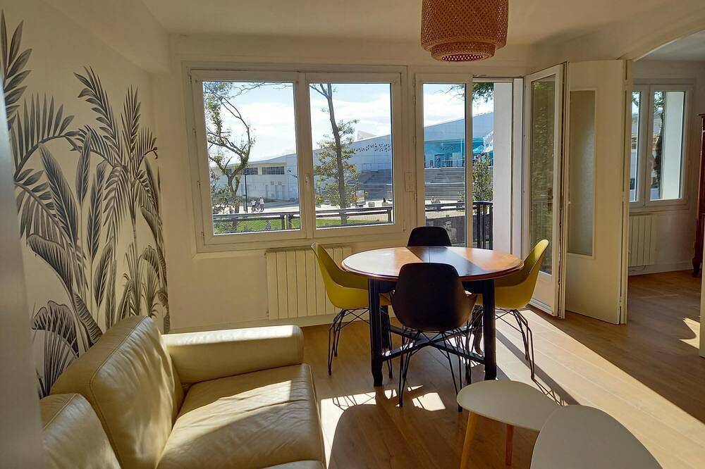 Appartement entier, Appartement  4 couchages face Nausicaa avec stationnement in Boulogne-sur-Mer, Région de Boulogne-sur-Mer