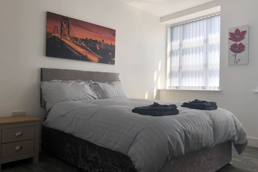 Entire apartment, Rouge Suite Winter Gardens 1Bed Apartment in Blackpool Pleasure Beach, North West England