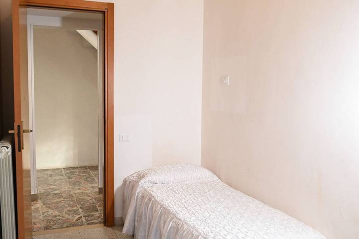 Entire apartment, CasaGabbiano- family Beach Stay + Bright Terrace – 50 min to Rome by train in Anzio, Rome Province