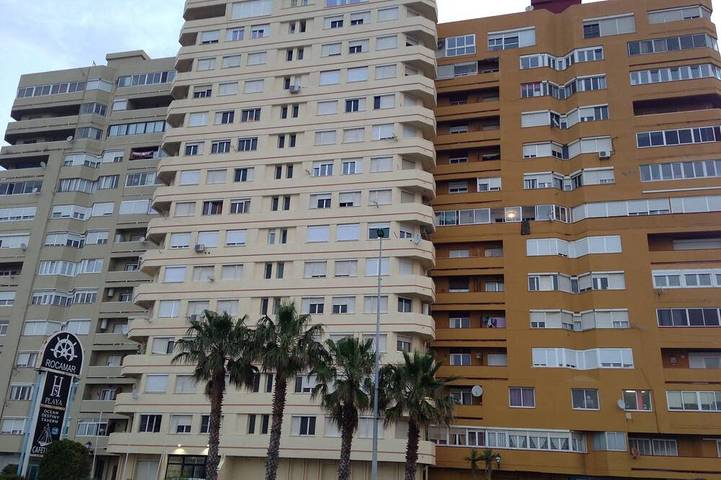 Appartement entier, Loft con Espectaculares Vistas al Mar, Gibraltar, Marruecos y Bahía de Algeciras in La Línea de la Concepción, Costa de la Luz