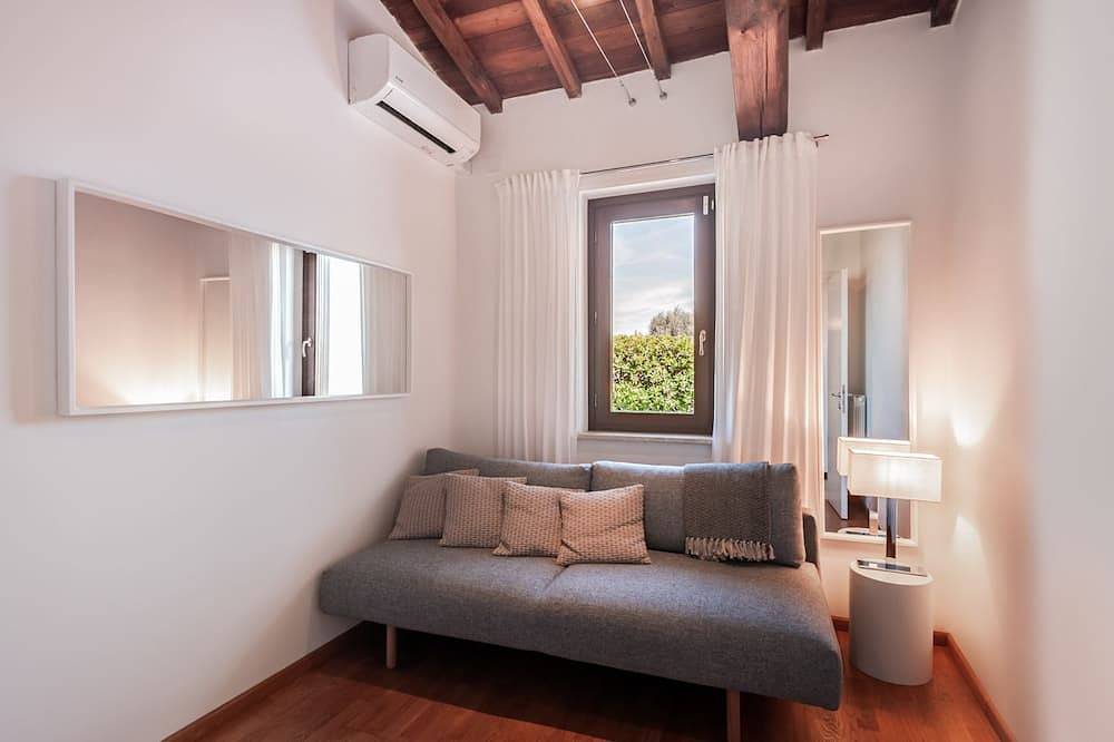 Villa Zefiro - Vier Schlafzimmer Villa, Schläft 9 in Tarquinia, Viterbo Provinz