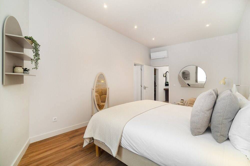 Sunny Oeiras Stay with Private Pool in Oeiras, Costa de Lisboa