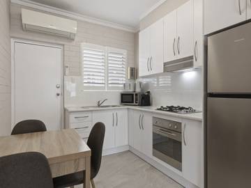 Holiday Rental for 4 People in Adelaide, South Australia, Photo 1