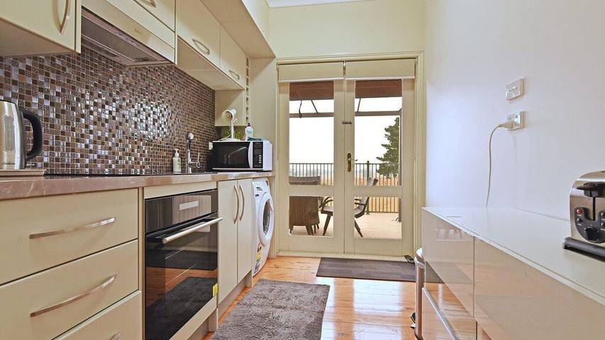 Holiday rental for 2 people, with balcony and garden in Pokolbin