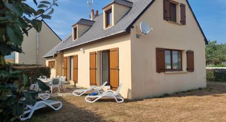 Cottage pour 8 personnes, avec terrasse et jardin à Saint-Lô-d'Ourville