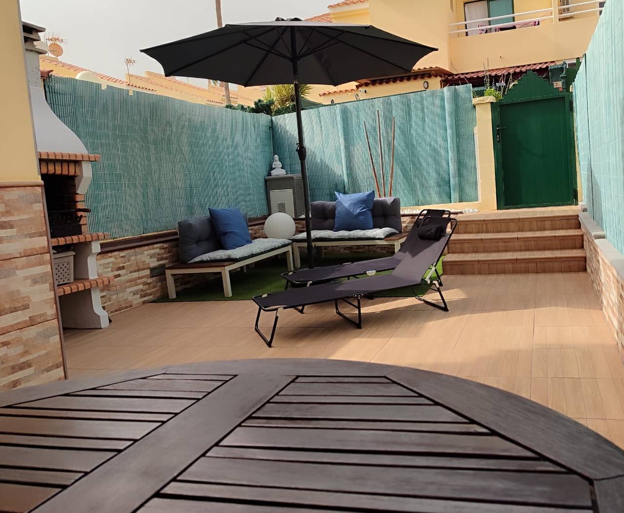 « Sonemar Blue Fish » avec piscine partagée, Wi-Fi et climatisation in Sonnenland, San Bartolomé de Tirajana