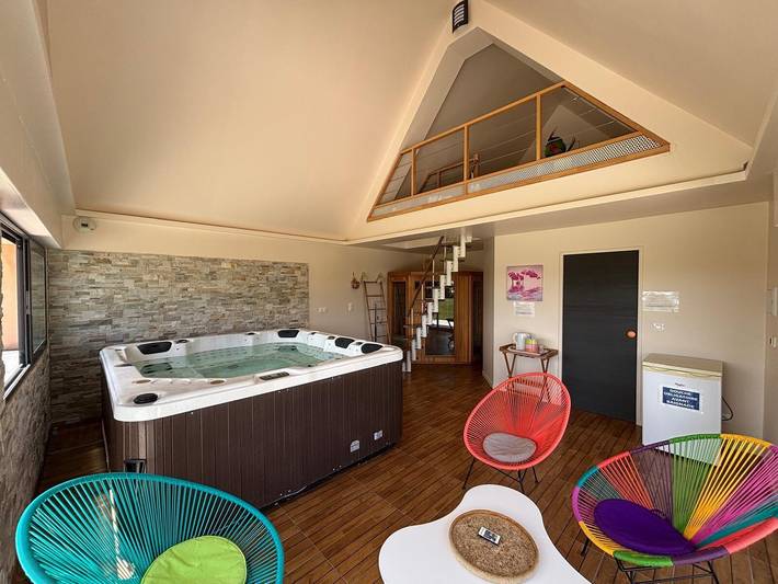Maison de vacances pour 10 personnes, avec jardin ainsi que jacuzzi et sauna - 1