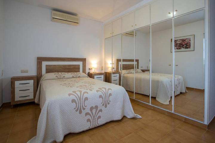 Casa rural para 15 personas, con Balcón y Terraza además de Jardín y Piscina en Alcanar - 3