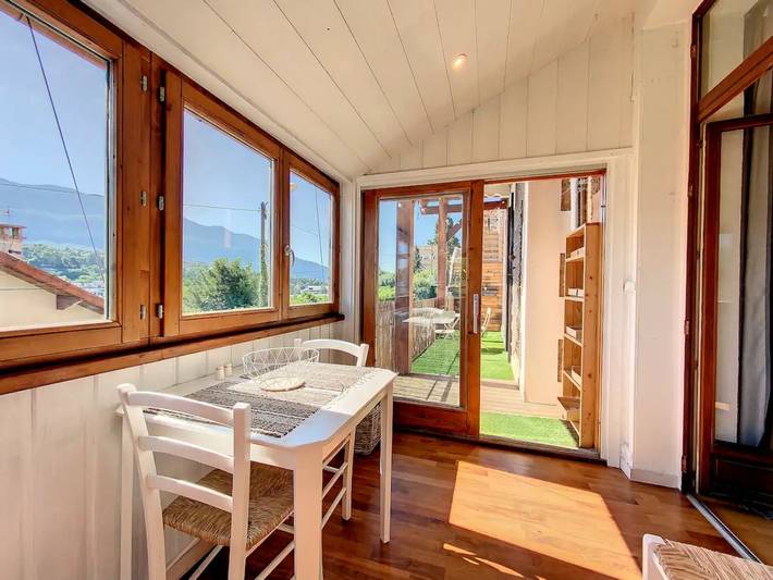 Location de vacances pour 5 personnes, avec balcon à Tresserve