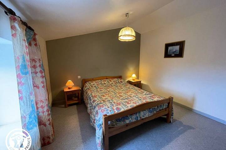 Gîte pour 6 personnes, avec jardin et piscine à Saint-Martin-des-Tilleuls - 4