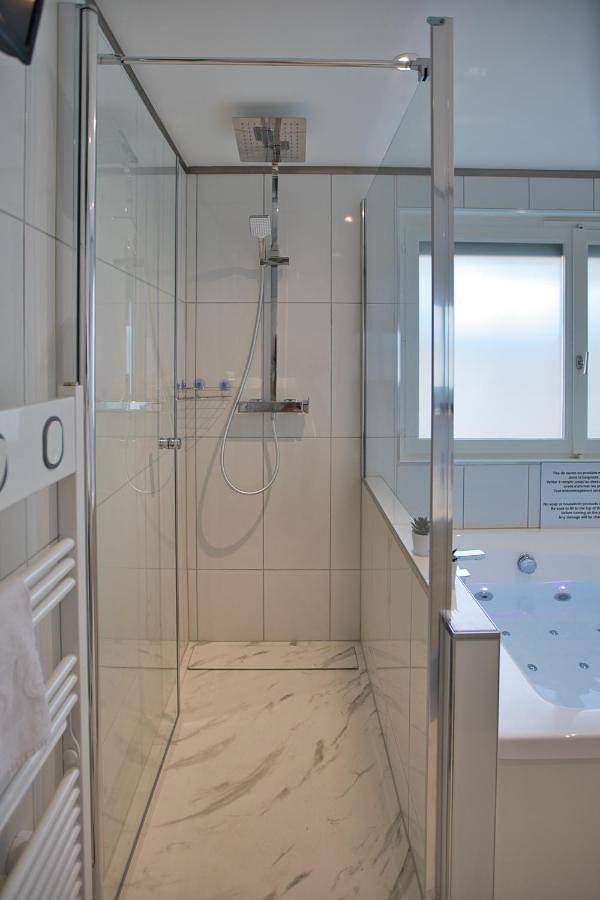 Gîte pour 4 personnes, avec terrasse et jacuzzi à Cran-Gevrier - 2