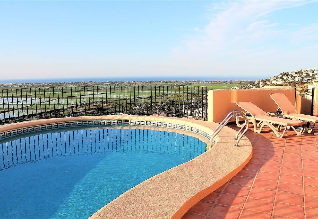 Costa - Blanca - Villa with sea views, air conditioning, Wifi and pool heating in Pego, Costa Blanca