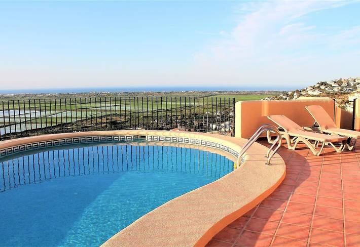 Costa - Blanca - Villa con vistas al mar, aire acondicionado, Wifi y piscina climatizada in Pego, Costa Blanca