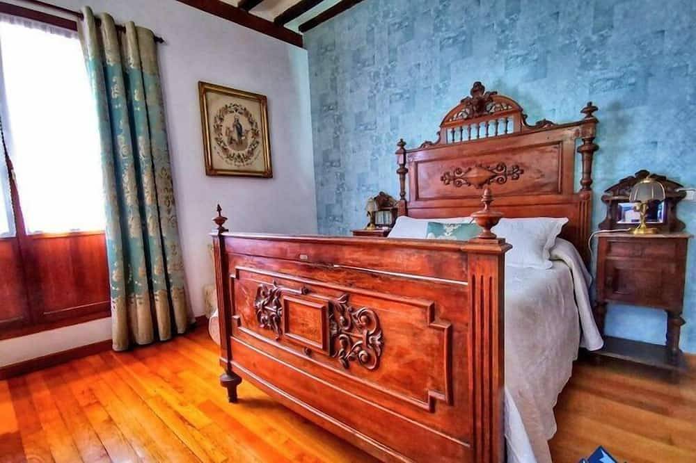 Mansión en Salinillas con piscina privada in Labastida, Álava