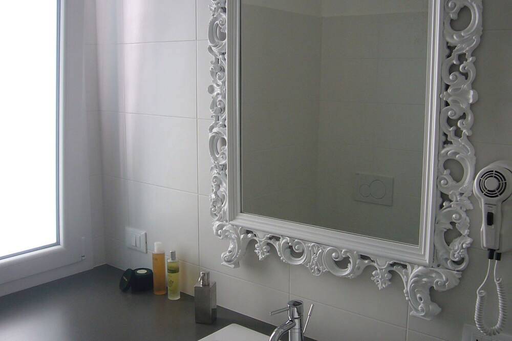 Entire apartment, Independent two-room apartment Villa Rina 1 in Gabicce Mare, Pesaro-Urbino