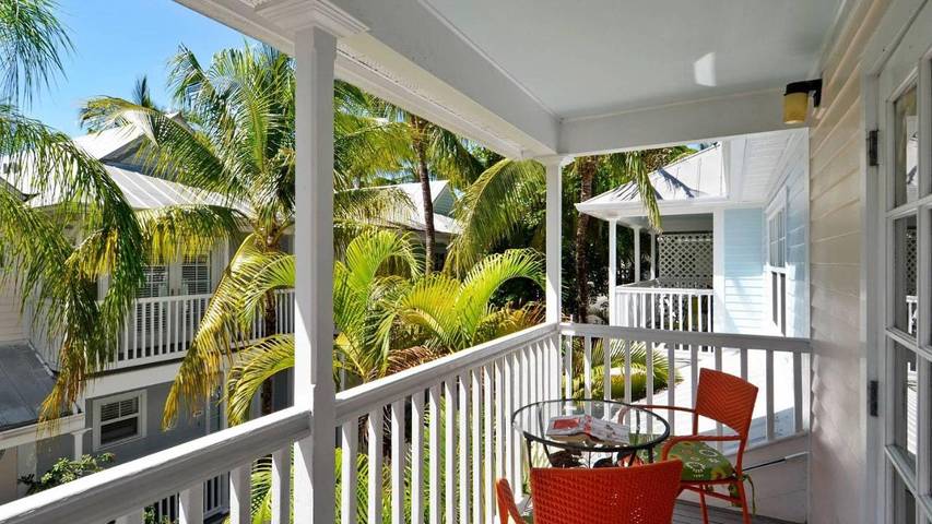 Bungalow für 4 Personen, mit Balkon und Pool auf den Florida Keys