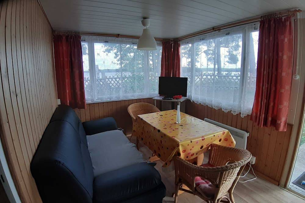 Ganze Wohnung, Ferienbungalow Nr. 3 - Ferienpark Seenland Betriebsgesellschaft in Lychensee, Lychen