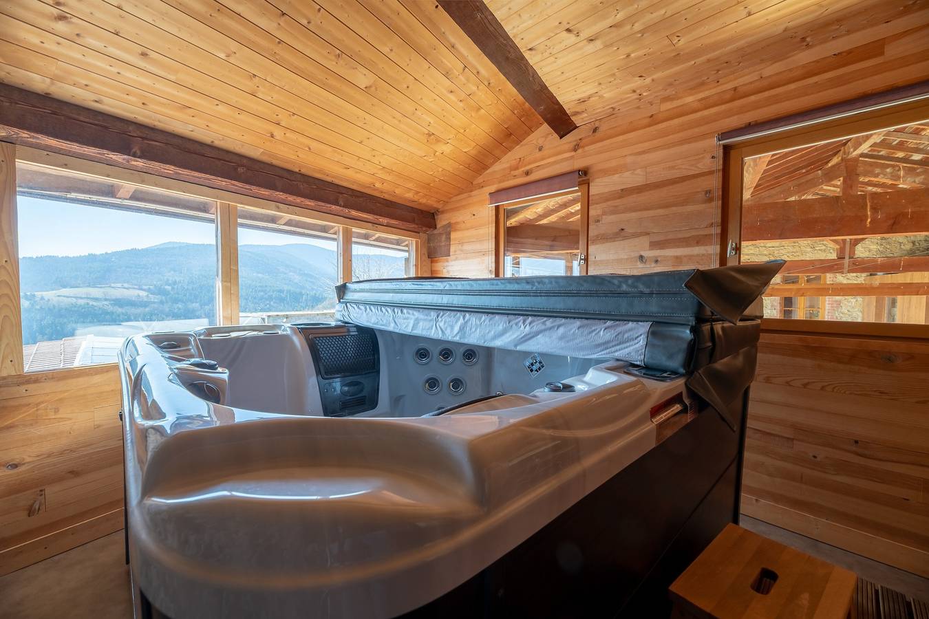 Cabane ecolodge en Ardèche à proximité directe de la nature in Saint-Symphorien-de-Mahun, Région de Tournon-sur-Rhône