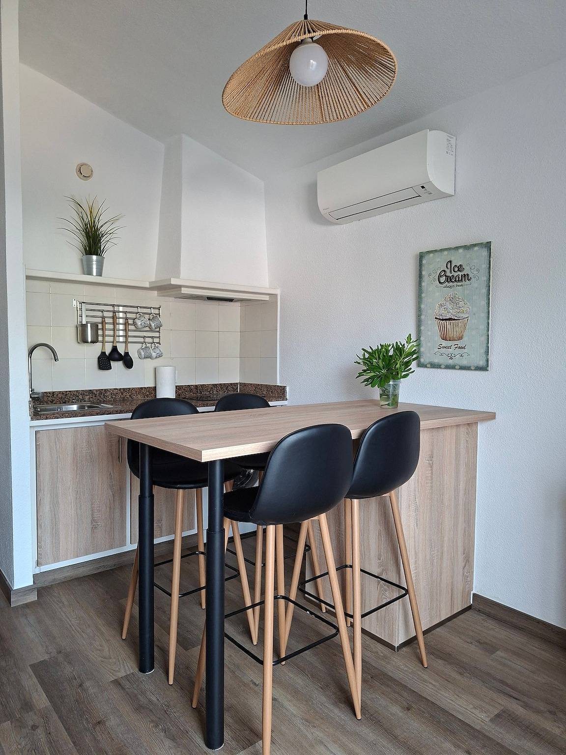 Apartamento inteiro, Apartamento com Vista para a Praia in Cala en Bosc, Ciutadella de Menorca
