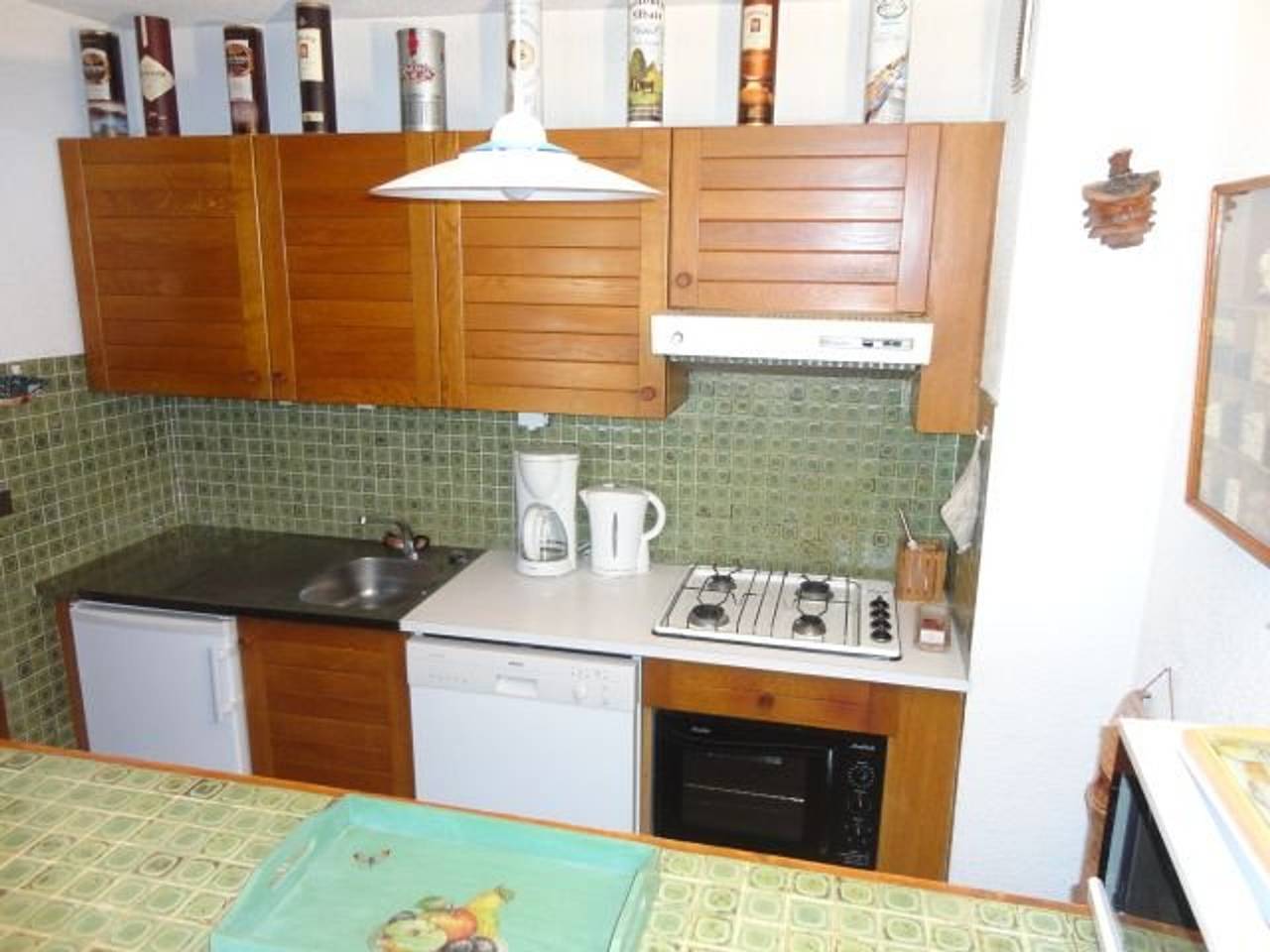 Apartamento entero, Apartamento céntrico con balcón, parking y acceso fácil a pistas in Les Carroz, Arâches-la-Frasse