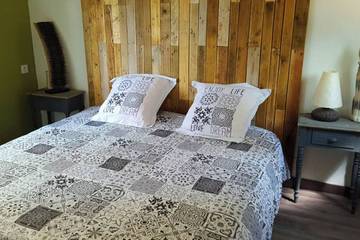 Camping pour 4 Personnes dans Châteauneuf-sur-Isère, Région de Valence, Photo 1