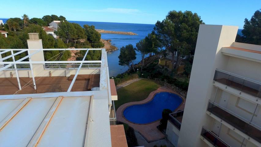 Gîte pour 6 personnes, avec jardin et vue sur l’océan ainsi que terrasse et piscine à Calafat - 4