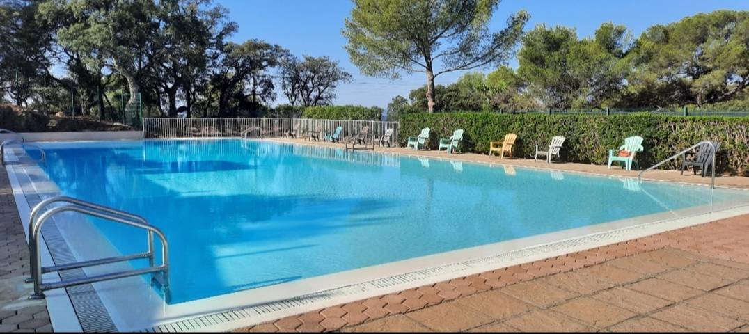 Strandhaus für 4 Personen, mit Terrasse und Garten sowie Pool in Südfrankreich
