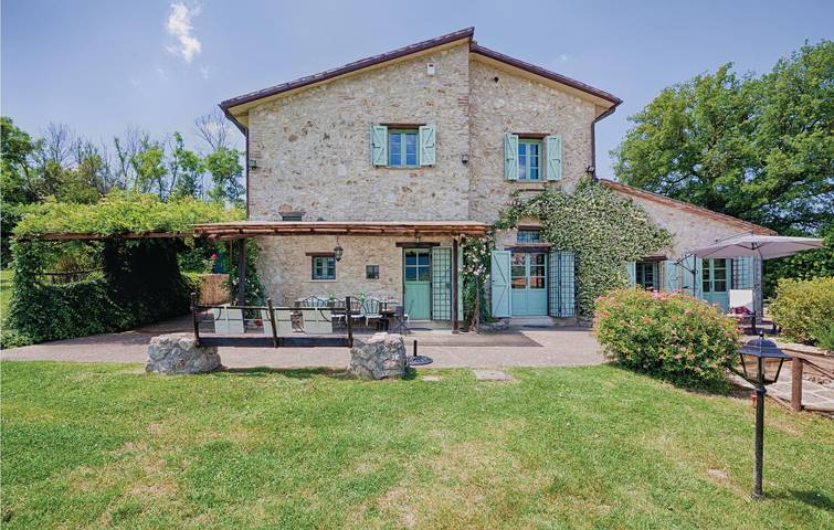 Spacieux Apt AC avec piscine, parking et feu de camp in Lugnano in Teverina, Province de Terni