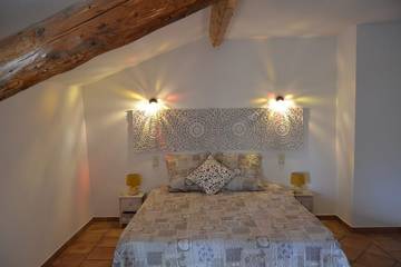 Gîte pour 5 Personnes dans Mormoiron, Parc naturel régional du Mont-Ventoux, Photo 3