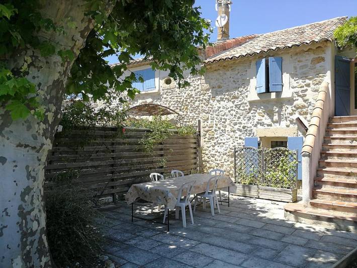 Gîte pour 7 personnes, avec piscine ainsi que jardin et jacuzzi à Richerenches - 3