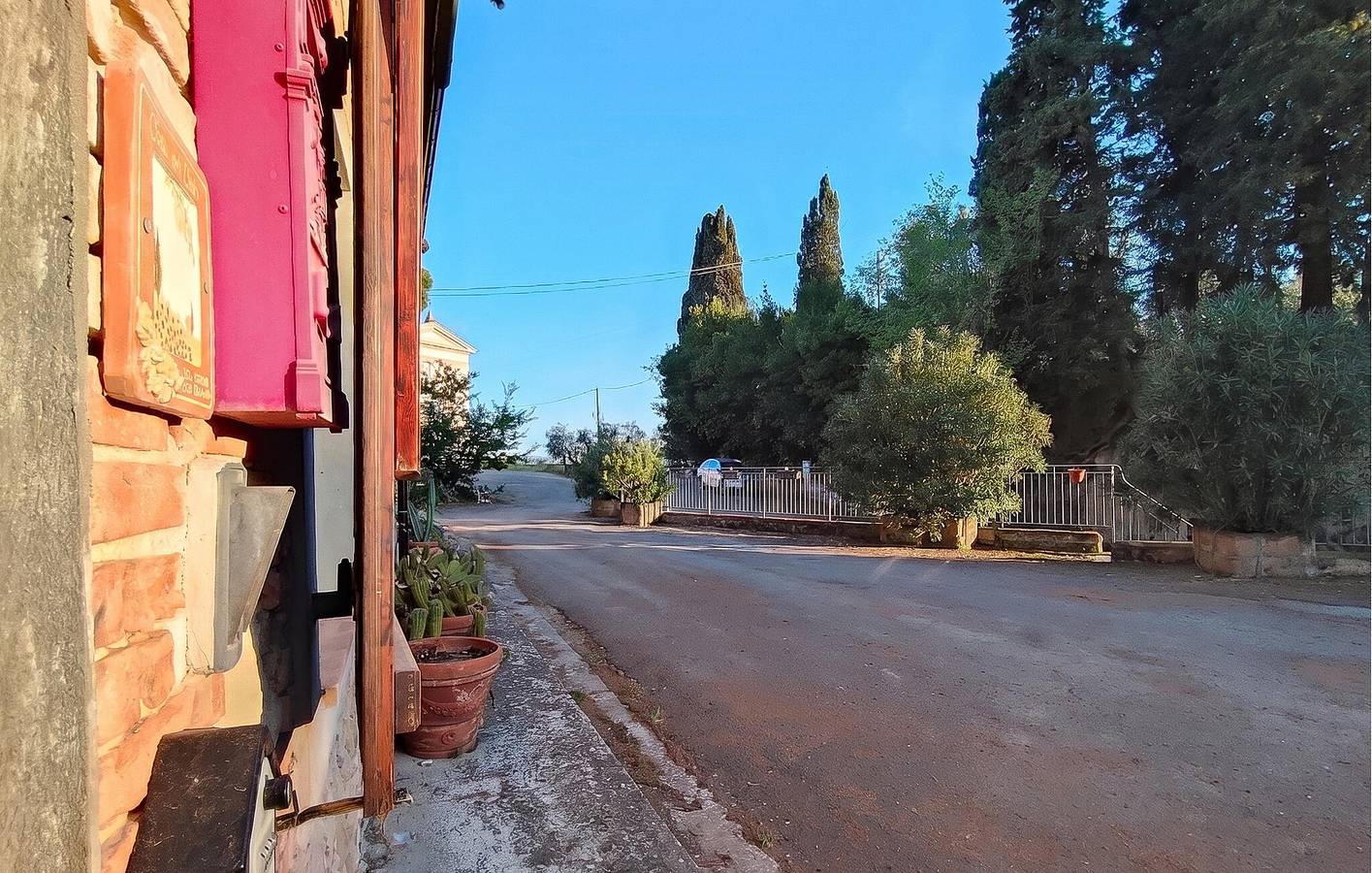 Gezellig appartement van 90m² met parkeerplaats, AC en uitzicht op de rivier in Peccioli, Provincie Pisa