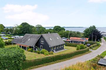 Ferienhaus mit Meerblick für 10 Personen, mit Terrasse und Garten sowie Whirlpool, mit Haustier in Südjütland