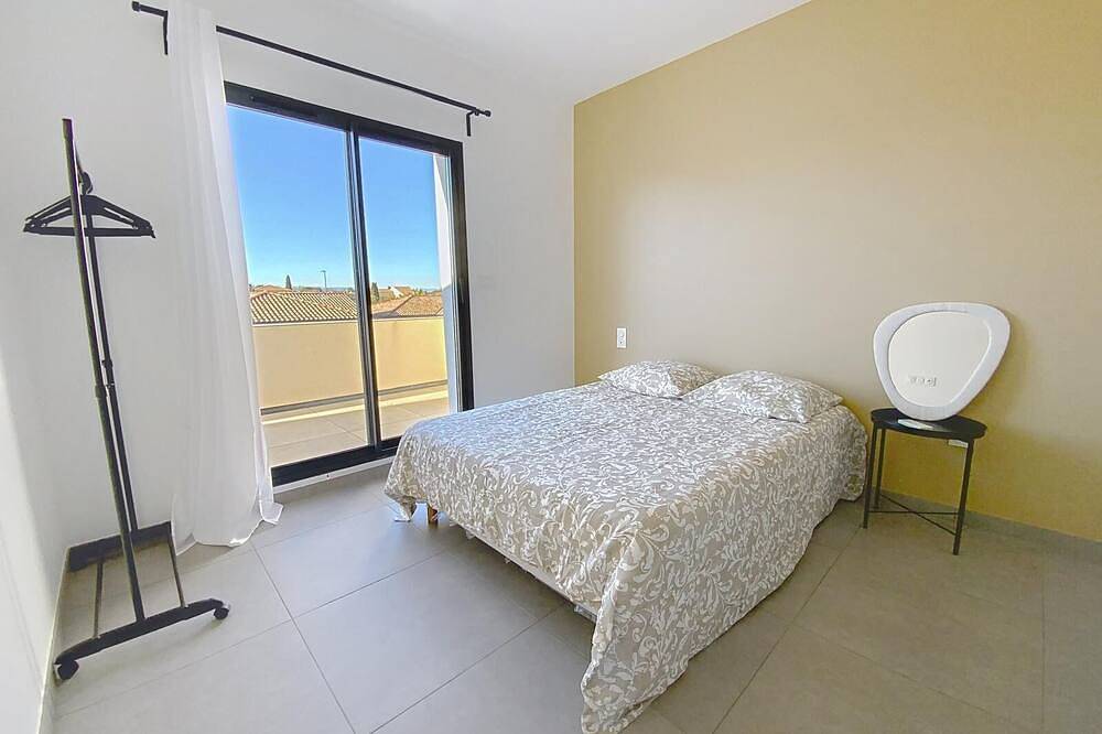 Villa perfect for family holidays with swimming pool and 15 min from Cap d'Agde in Montblanc, Mittelmeerküste (Frankreich)