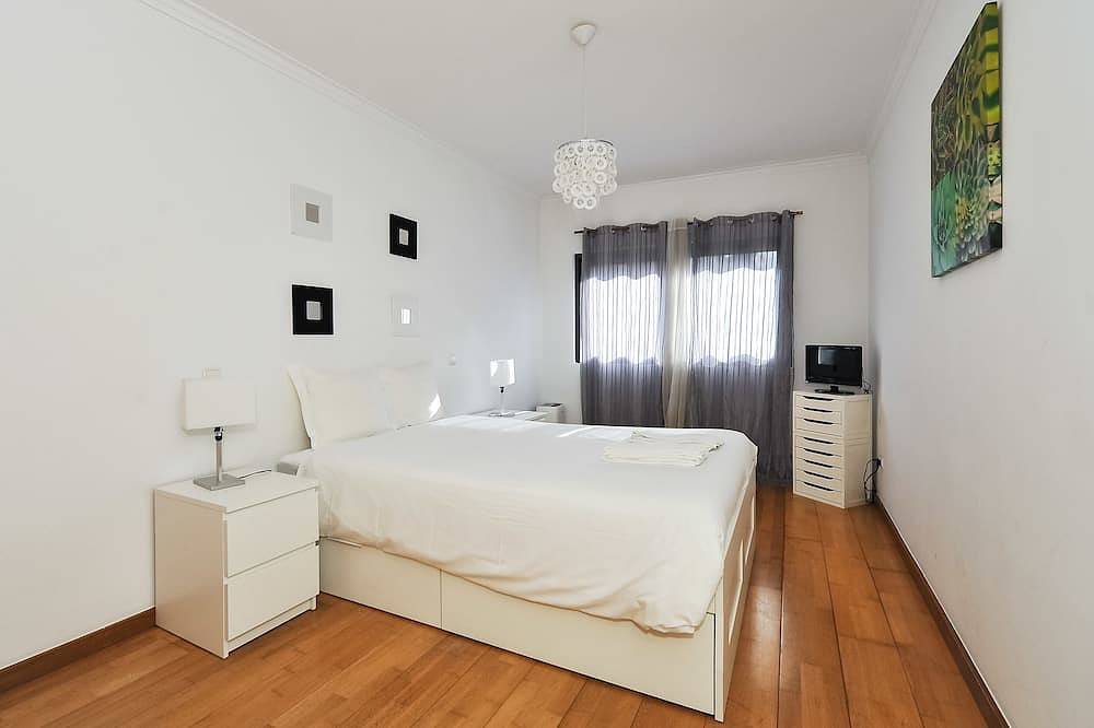 Ganze Wohnung, Oeiras am Strand, 2Br Wohnung für 6, 3 Minuten vom Strand entfernt - Checkinhome in Oeiras, Costa de Lisboa