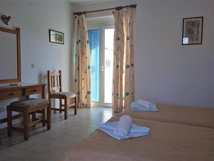 Location de vacances pour 2 personnes, avec terrasse et vue, animaux acceptés dans Σκάλα Ερεσού - 4