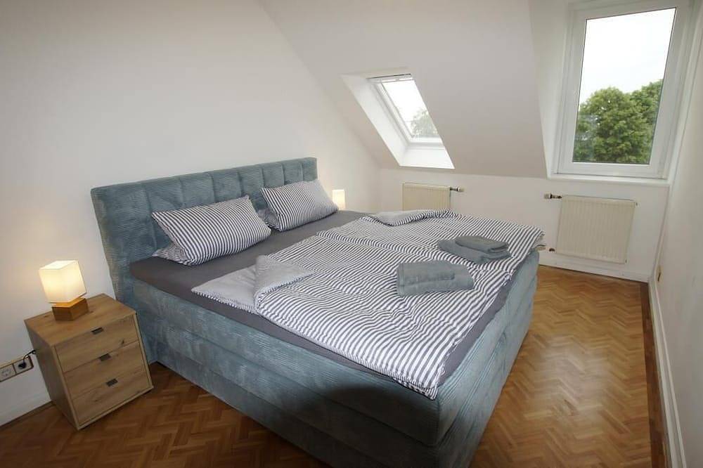 Ganze Wohnung, Lüttke Juwel, Ferienwohnung mit traumhaftem Seeblick in Lembruch, Landkreis Diepholz