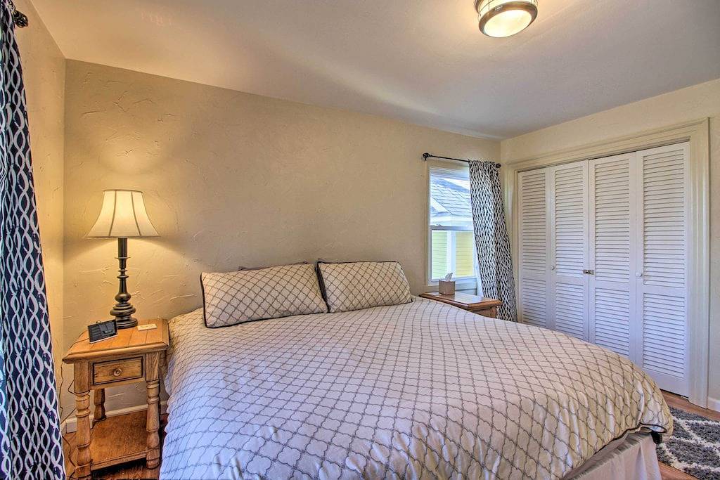 Cozy Appleton Getaway w/ Screened-In Porch + Yard! in Swift County