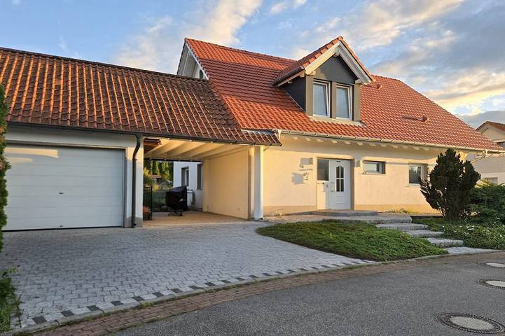 Gemütliches 1,5-Zi. Apartment mit Küche & Parken in Hilzingen, Hegau