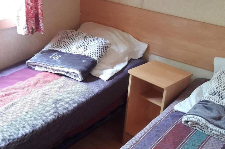 Mobile home for rent (sleeps 5) at Camping du Lac in Neuvic - 3 bedrooms in Neuvic, Ussel und Umgebung