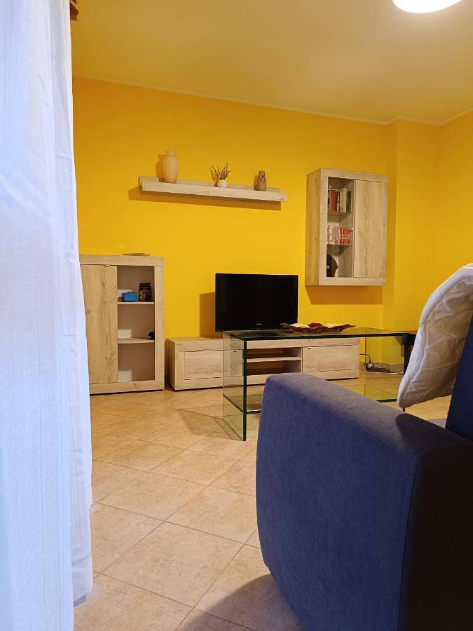Ferienwohnung für 6 Personen, mit Balkon und Terrasse sowie Pool und Ausblick